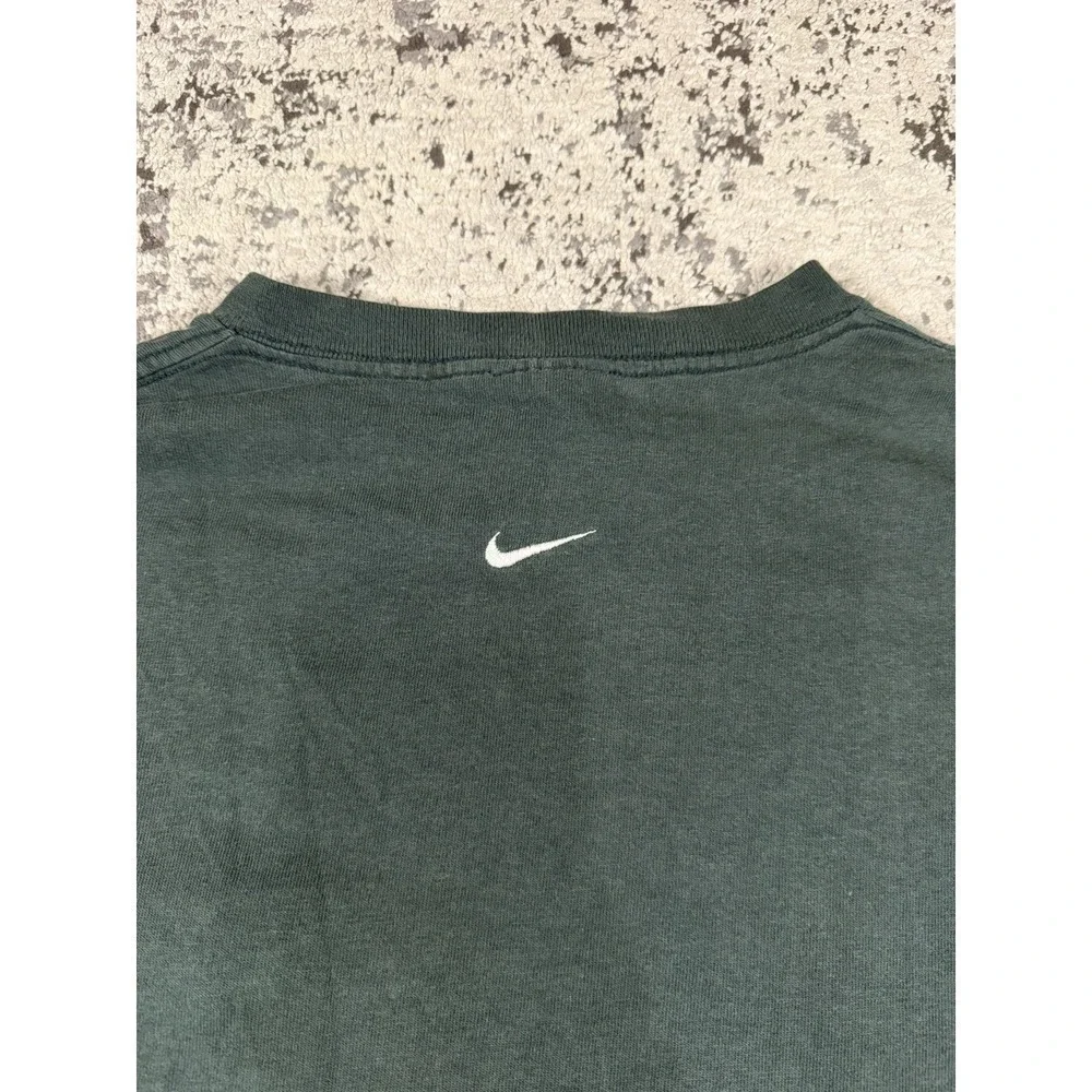 Nike Mens Large Green T Shirt Red Swoosh Faded Vintage Style Short Sleeve Cotton